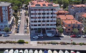 Aparthotel Capitol